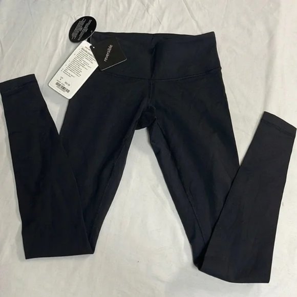 BNWT Lululemon Luon Wunder Under Crop Reversible Black various Capri 2,4… - Picture 2 of 6